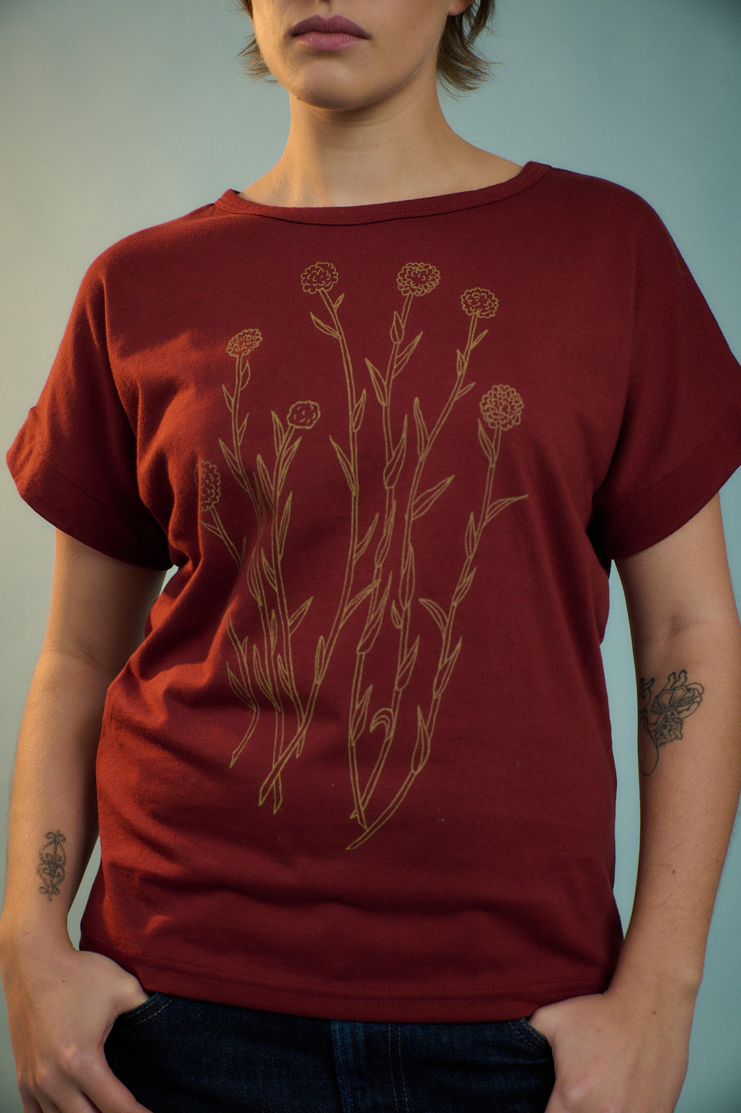 Billy Buttons Tee