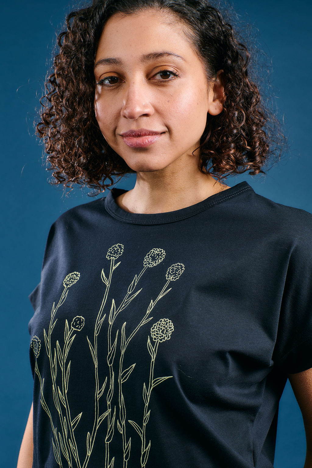 Billy Buttons Tee