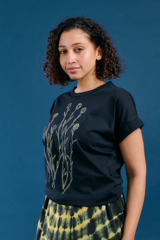 Billy Buttons Tee