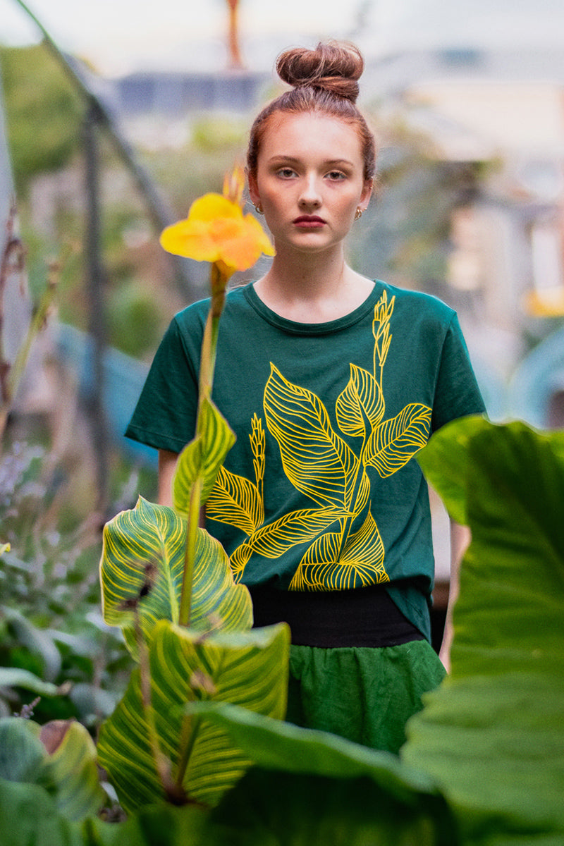 Canna Lilly Tee