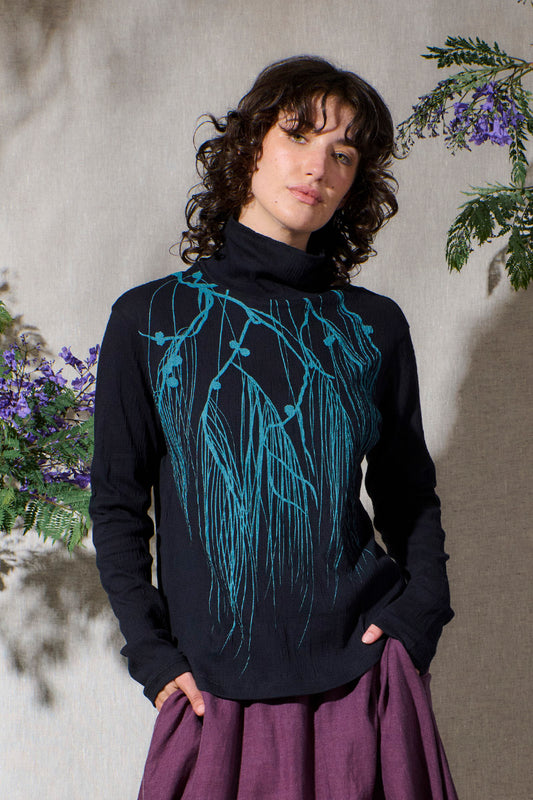 Shea oak high neck top